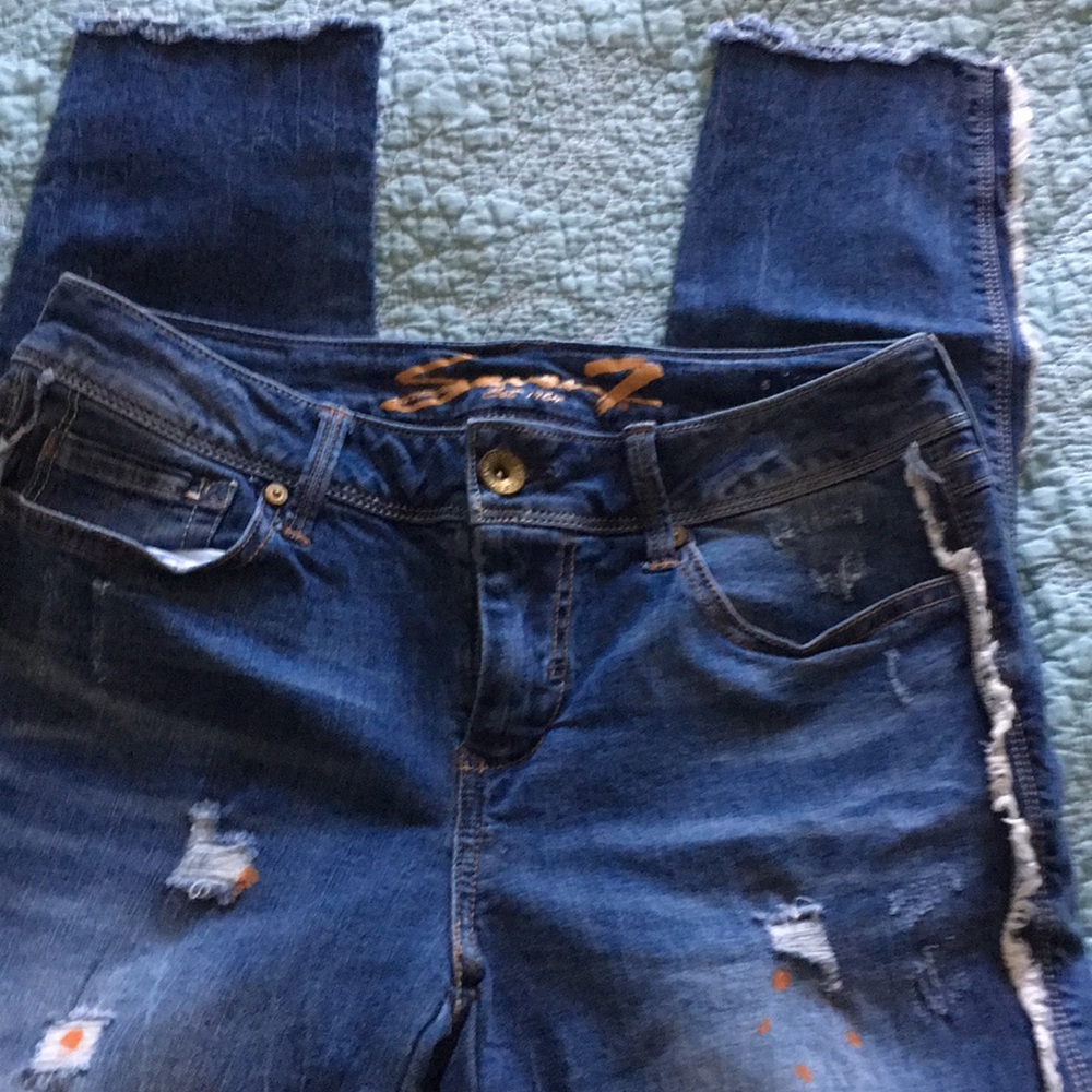 Seven 7 destructed skinny jeans